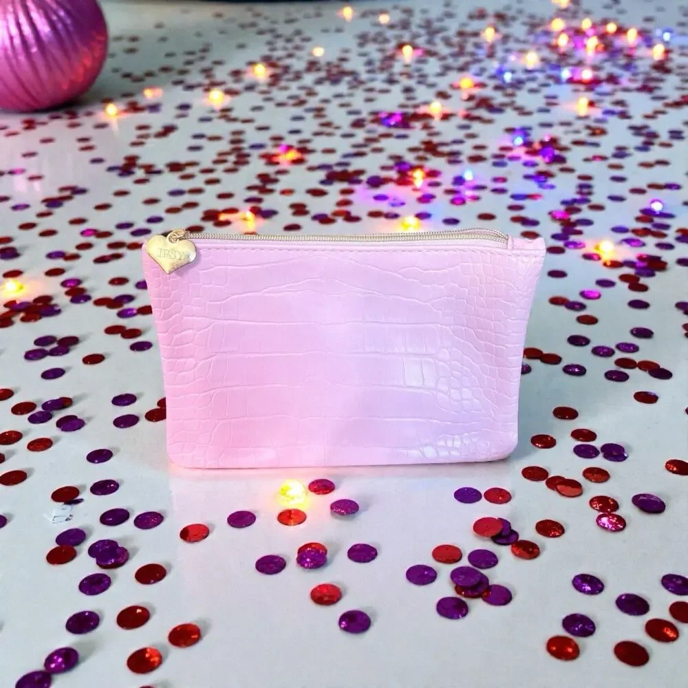 FEBRUARY 2026 Ipsy Glam Bag NWOB 5x7” - Bag only